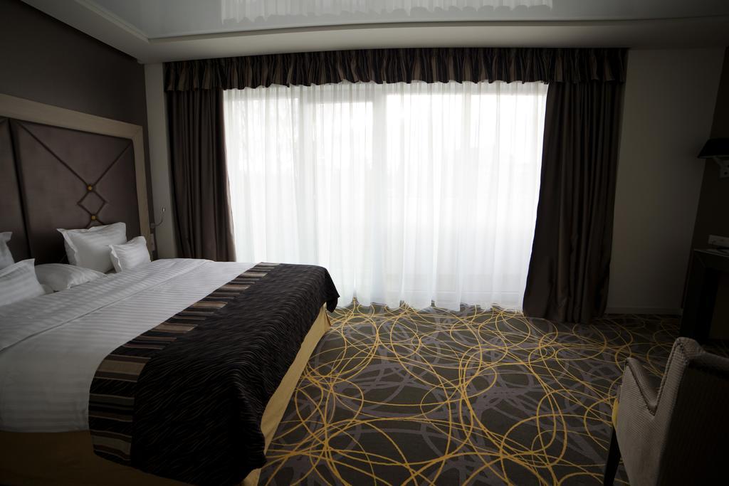 Exclusive Hotel & More Sibiu Luaran gambar