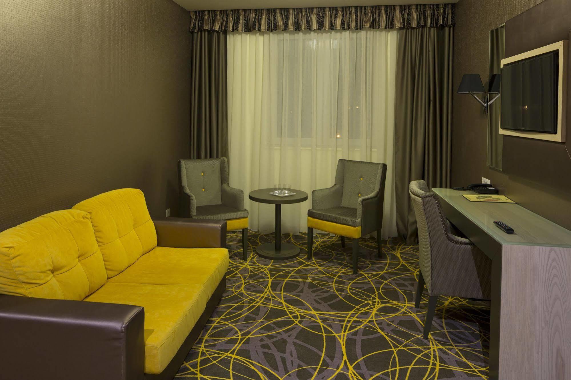 Exclusive Hotel & More Sibiu Luaran gambar