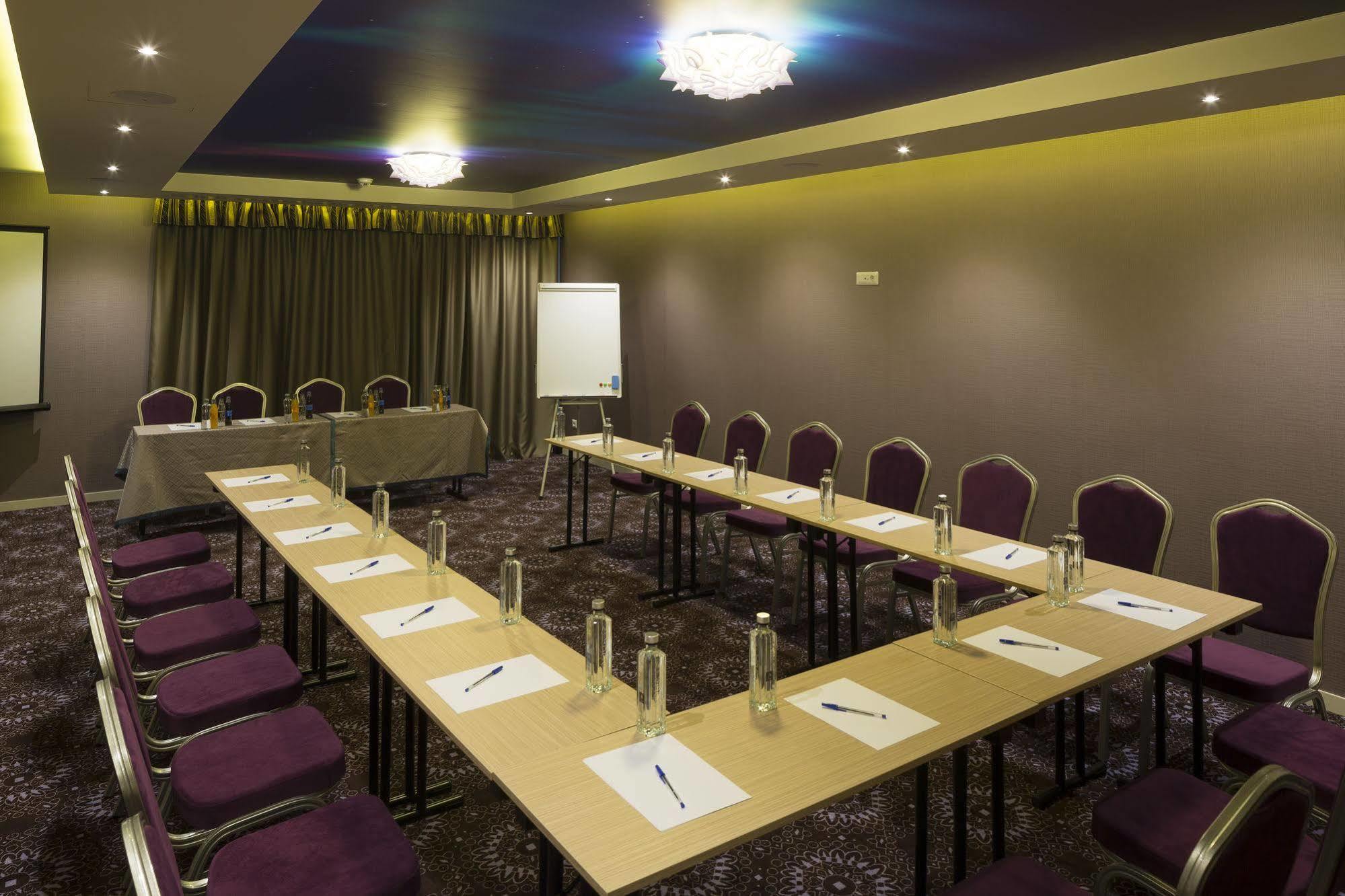 Exclusive Hotel & More Sibiu Luaran gambar