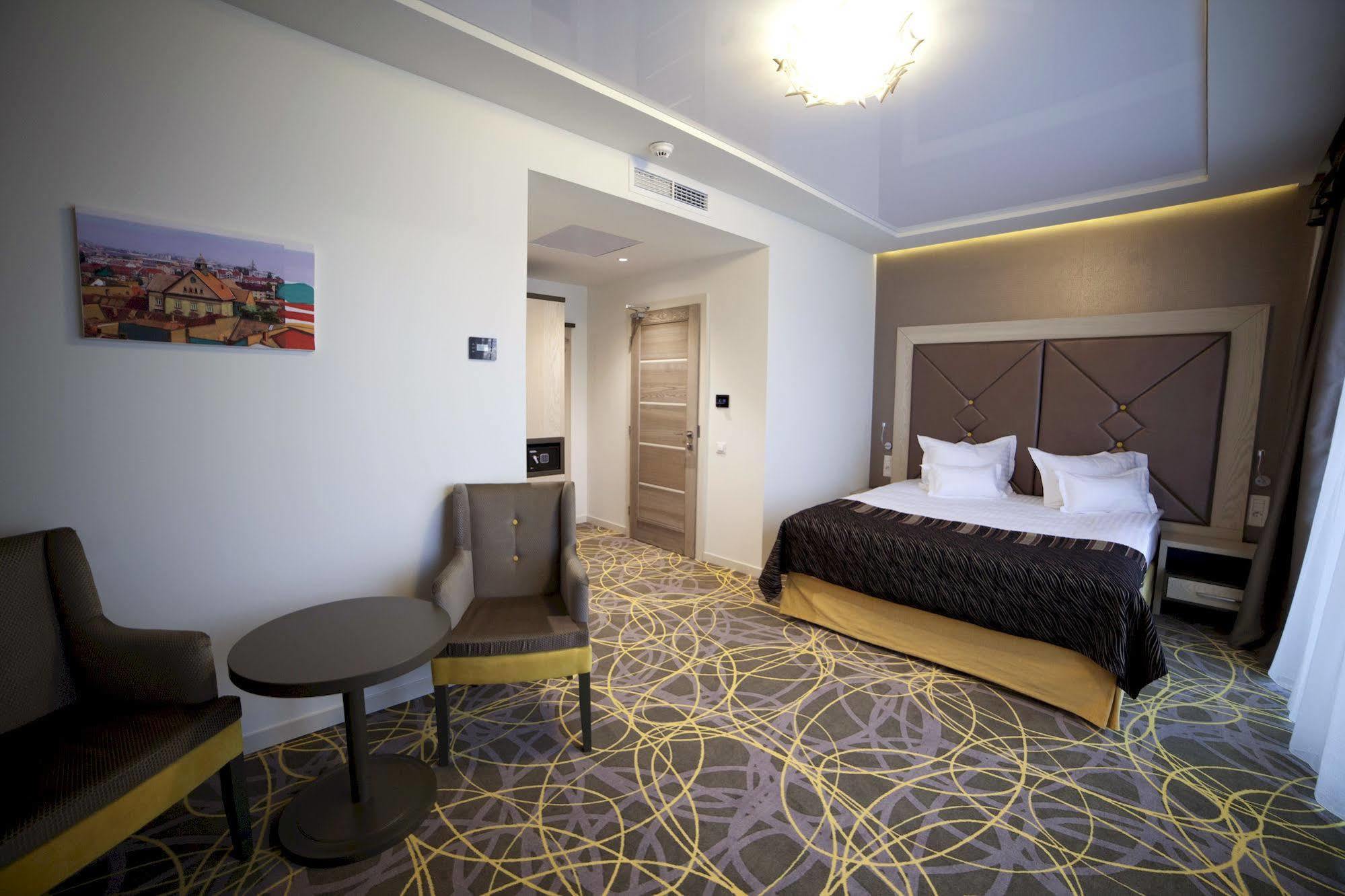 Exclusive Hotel & More Sibiu Luaran gambar